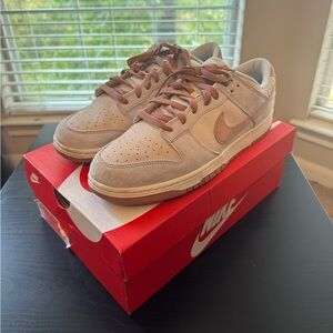 Nike Dunk Fossil Rose